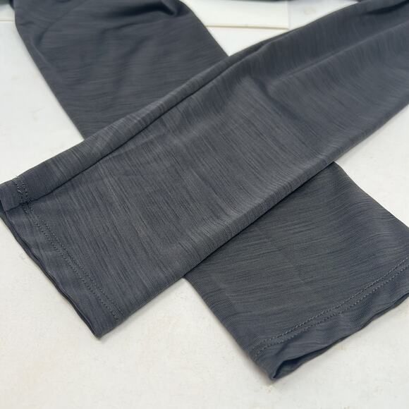 Under Armour Women's Gray Heat Gear Semi Fitted  Activewear Pullover Top Medium - Picture 11 of 14